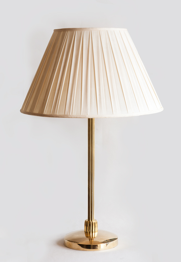 brass clarendon table lamp
